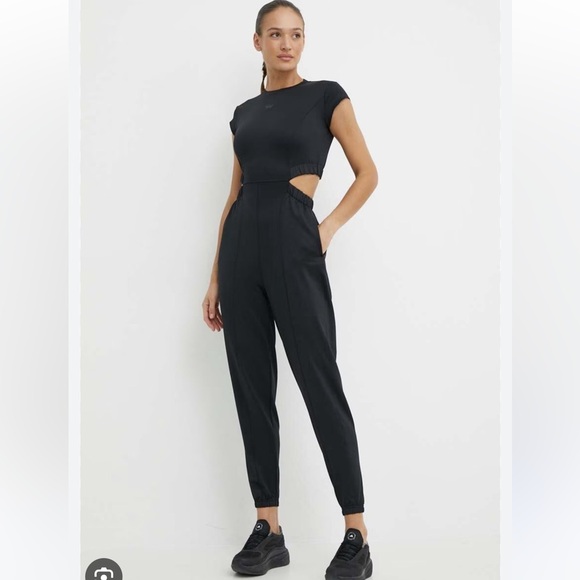 Reebok- one piece - Casual Classic Jumpsuit- S - Picture 1 of 6